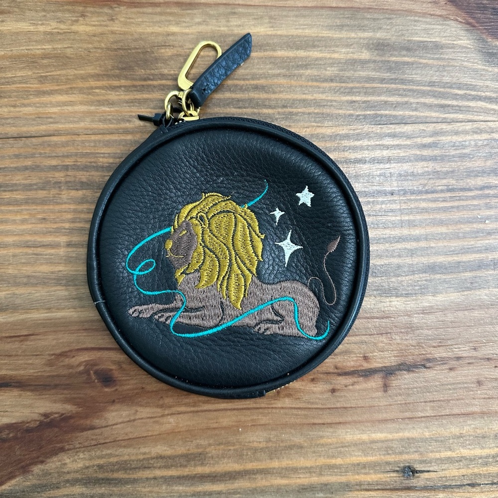 HOBO Leo Revolve Clip Bag